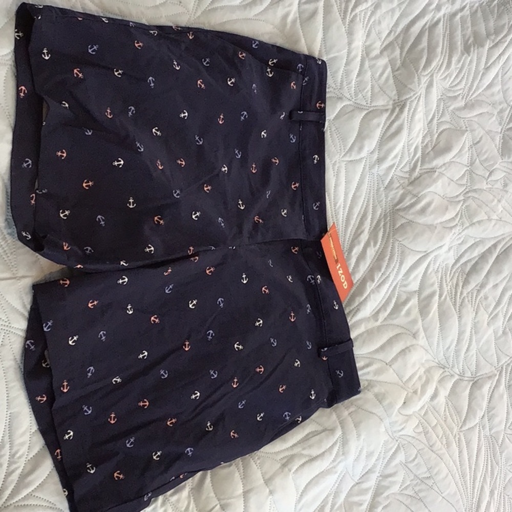 izod Cotton shorts, never worn, inseam about 6 inches